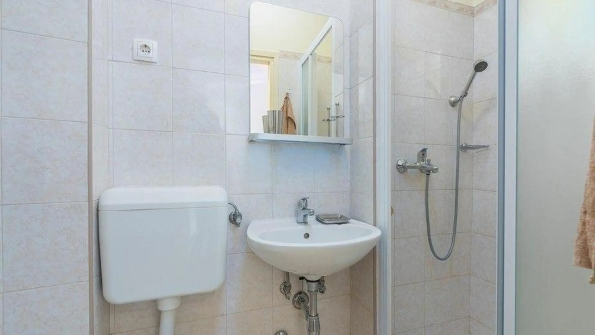 Ferienwohnung Fuer 2 Personen Ca 40 M In Novigrad, Adriakueste Kroatien Westkueste Von Istrien Novigrad  Croatia