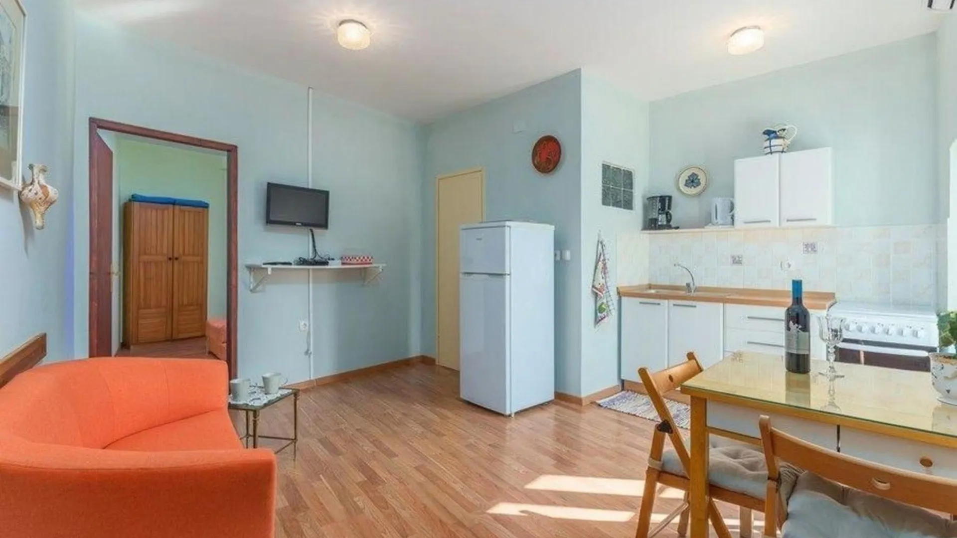 Apartment Ferienwohnung Fuer 2 Personen Ca 40 M In Novigrad, Adriakueste Kroatien Westkueste Von Istrien Novigrad